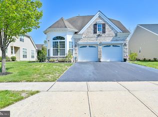 40 Vender Ln, Mays Landing, NJ 08330