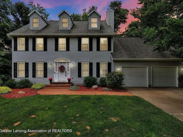 1204 Burlington Dr, Grand Ledge, MI 48837