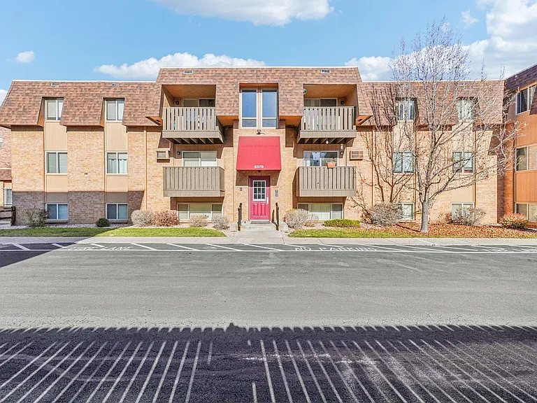 Westport Apartments — Photo 46