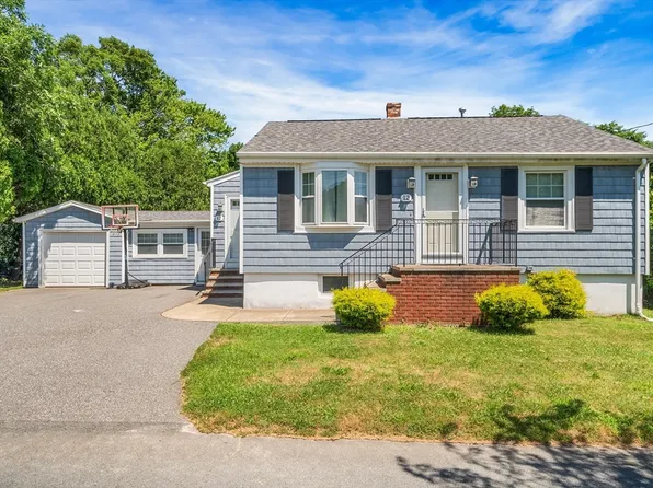 12 Velvet Ave, Westport, MA 02790