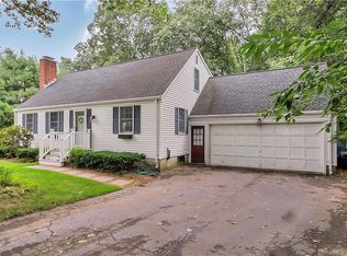 15 Springwood Rd, Farmington, CT 06032