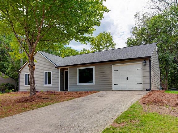 3rd image of 114 Apple Valley Dr