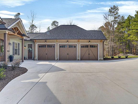 2nd image of 1050 Crystal Forest Dr
