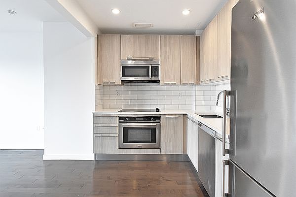 1st image of 30-40 21st St #602