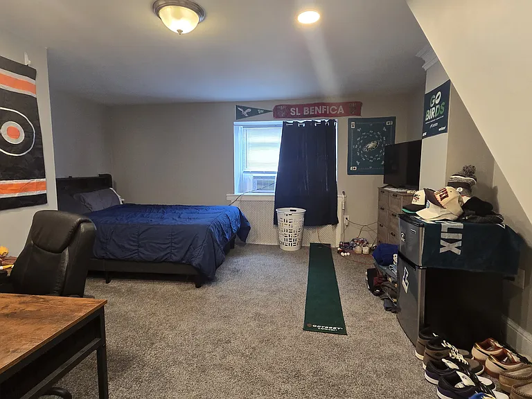 138 Levering St — Photo 18