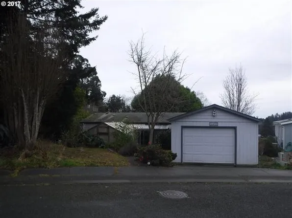 16455 Stitt Ln, Brookings, OR 97415
