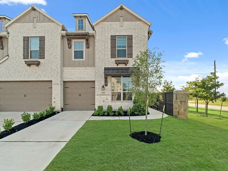 6579 Scarlet Pond Ln — Photo 2