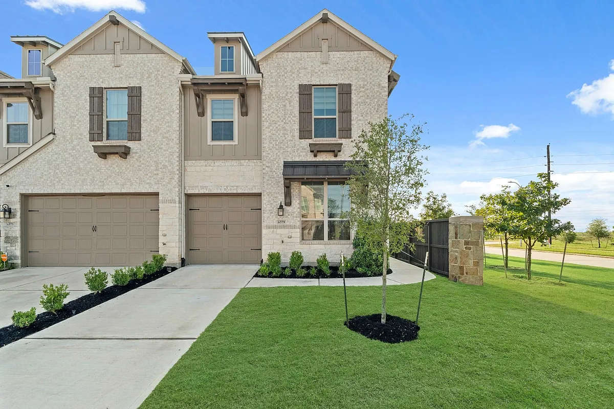 Building Photo - 6579 Scarlet Pond Ln