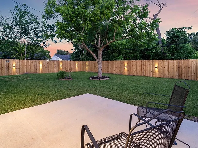 3138 Sunbeam St — Photo 46