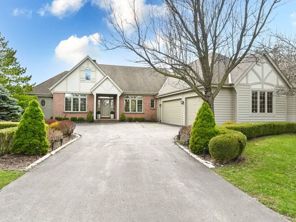 7547 West Sunnyvale COURT, Mequon, WI 53092
