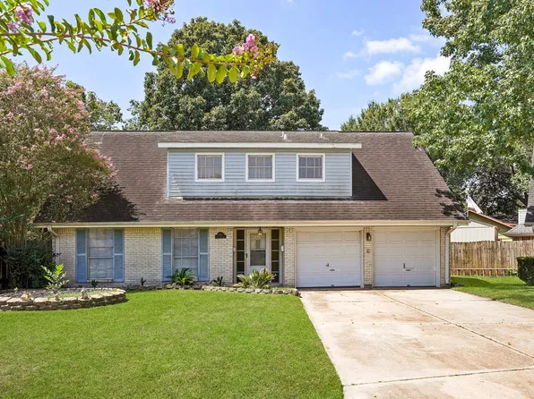 1908 S Fisher Ct, Pasadena, TX 77502