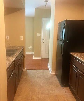 4th image of 3601 Winchelsea Dr