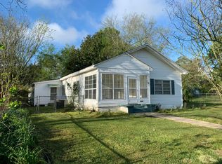 404 Dubose St, Ellisville, MS 39437