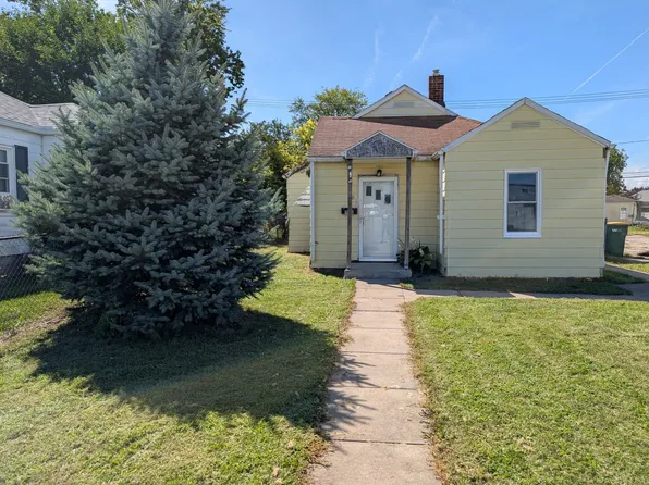 923 S Logan St, Mishawaka, IN 46544