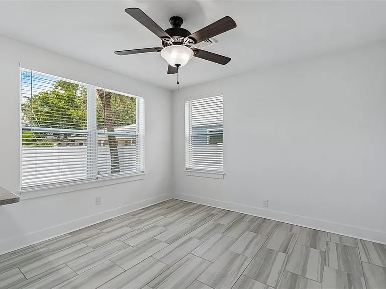 8125 Bayshore Dr — Photo 27