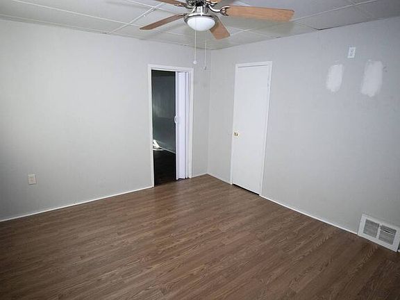3rd image of 3969-3971 E 64th St