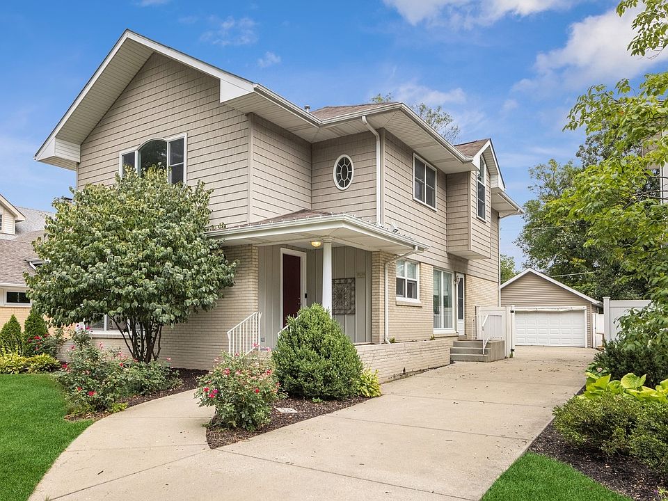 1st image of 3829 Lawn Ave