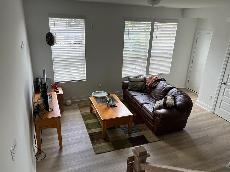 618 Market Grove Dr #100 — Photo 2