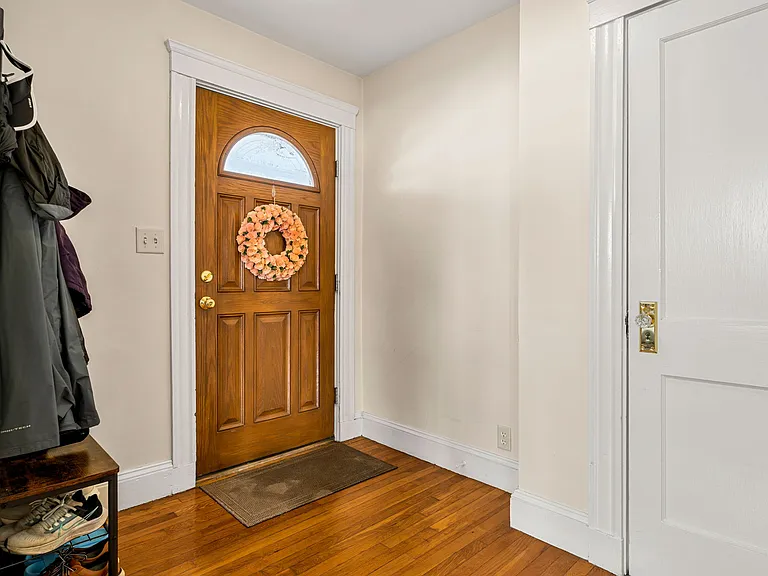 83 Cresthill Rd — Photo 13