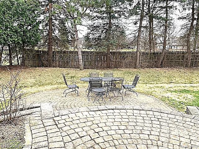 1890 Plumridge Ct — Photo 22