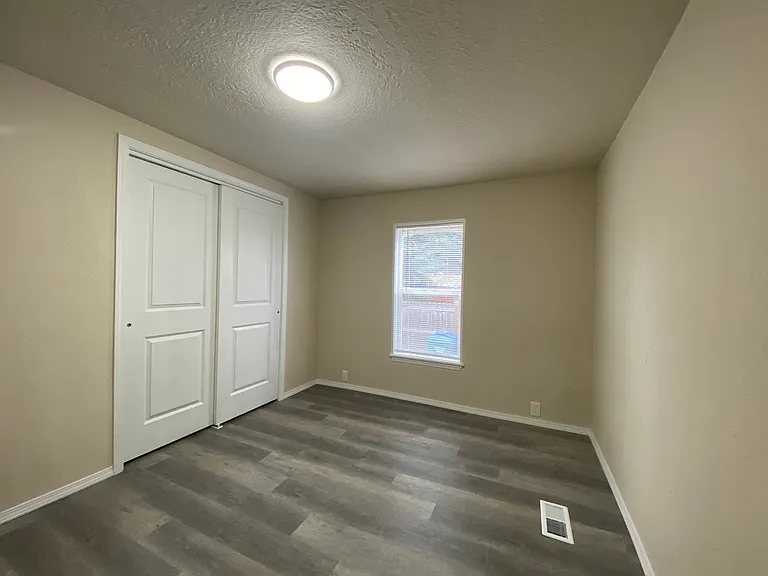 1859 W Marlborough Ave #C-28 — Photo 18