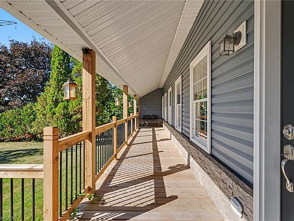 3rd image of 390 Sydenham Rd