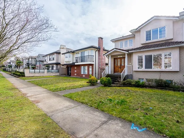 726 E 56th Ave, Vancouver, BC V5X 1R9