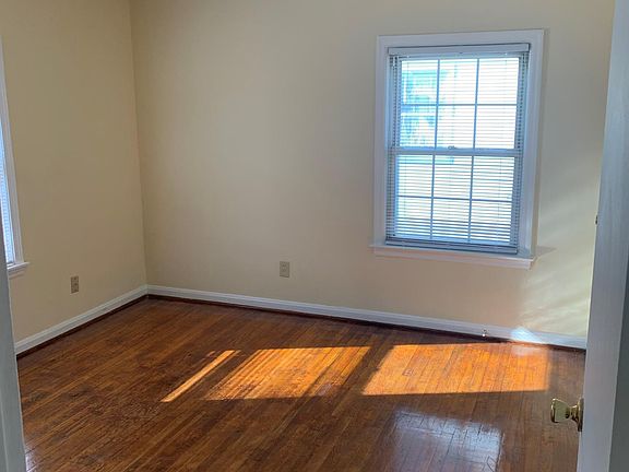 4th image of 2917 Ruhl Ave