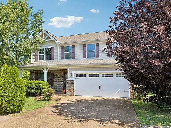 2nd image of 7612 Oakfield Way