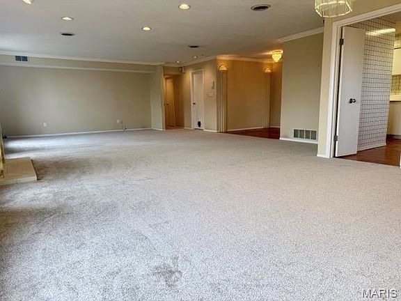 4th image of 10367 Oxford Hill Dr APT 26