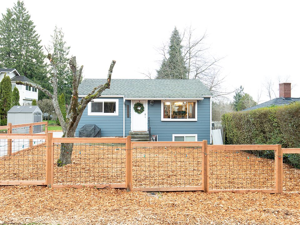 1st image of 11041 Lakeridge Dr S #A