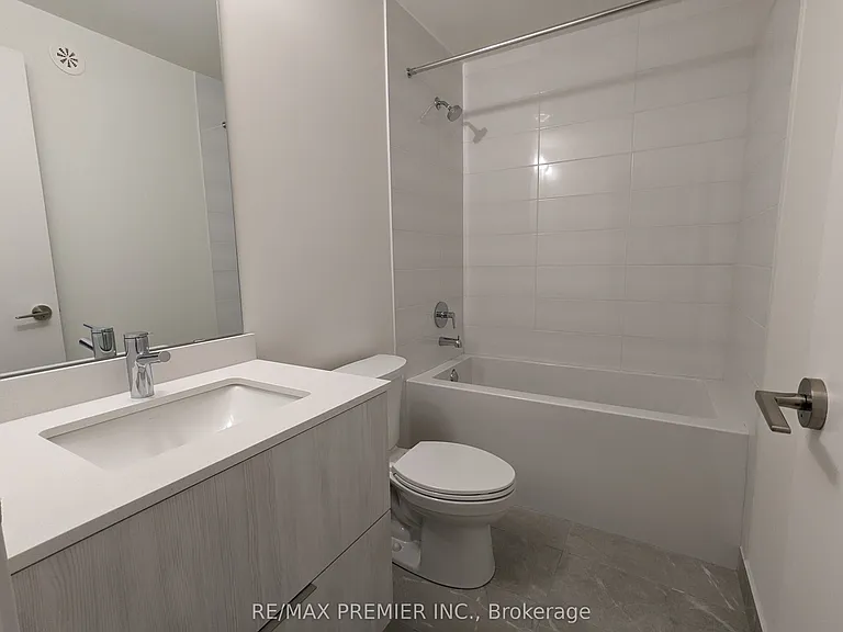 11 Steckley House Ln #409 — Photo 15