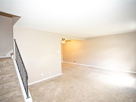 3rd image of 1422 Crown Point Ct