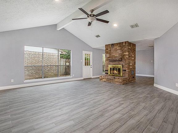 3rd image of 2215 Kingston Ct