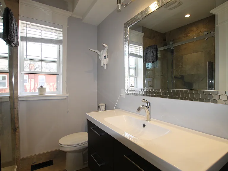 211 Paisley St #A — Photo 9