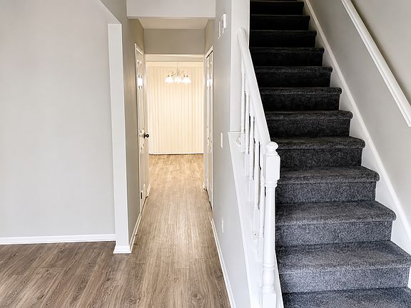 5th image of 8843 Long Beach Cir