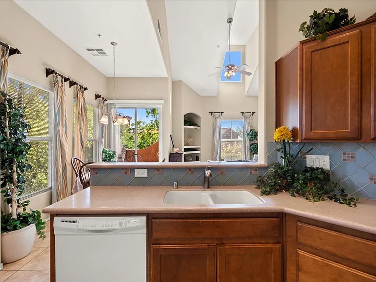 3975 N Hualapai Way #281 — Photo 11