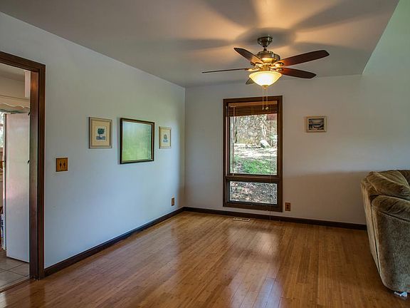 5th image of 620 River Ridge Ct
