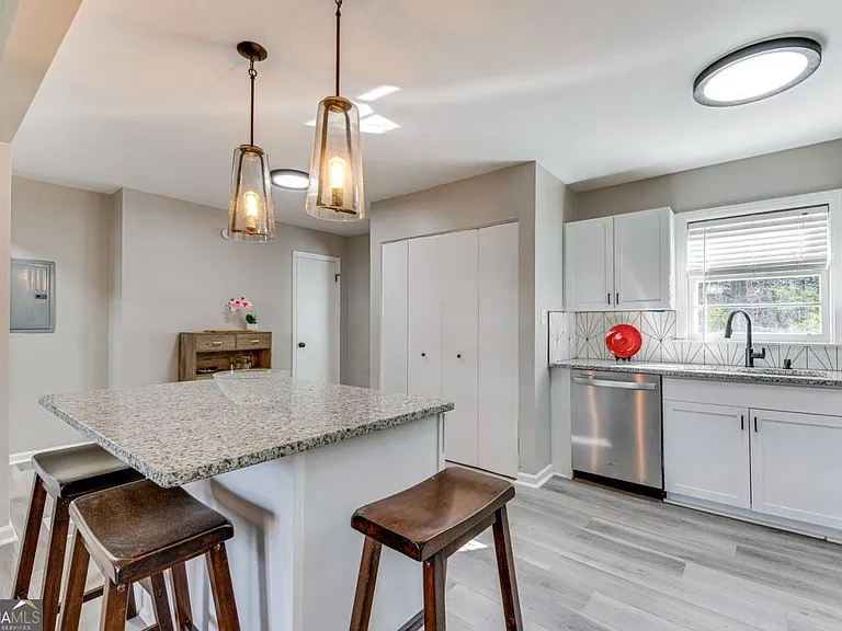 6385 Lobelia Rd SW — Photo 15