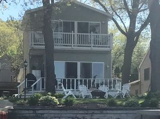 N3395 Tipperary Rd, Poynette, WI 53955
