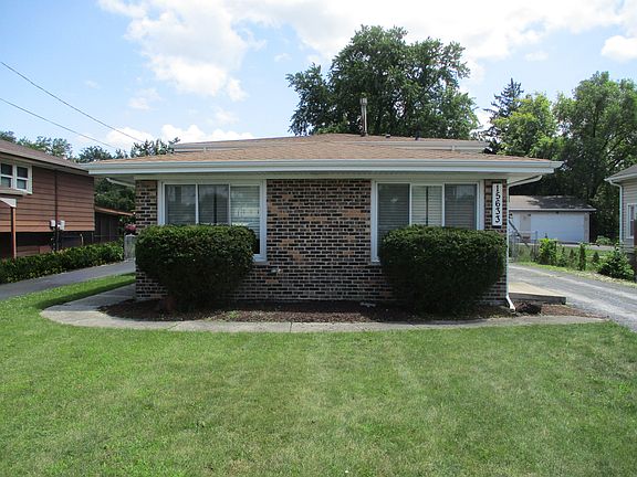 2nd image of 15633 Waverly Ave