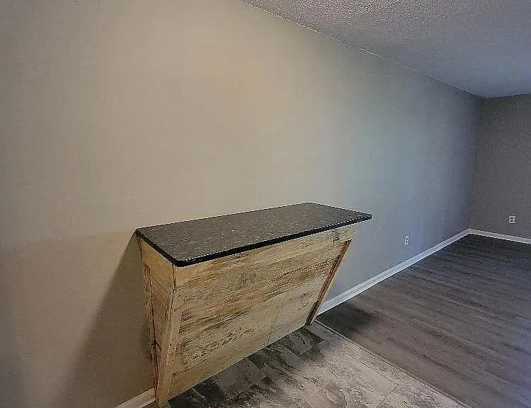 Unit Photo