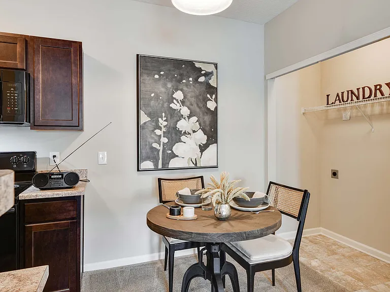 Austin Place Apartments — Photo 8
