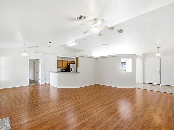 5th image of 10320 Vista Pines Loop