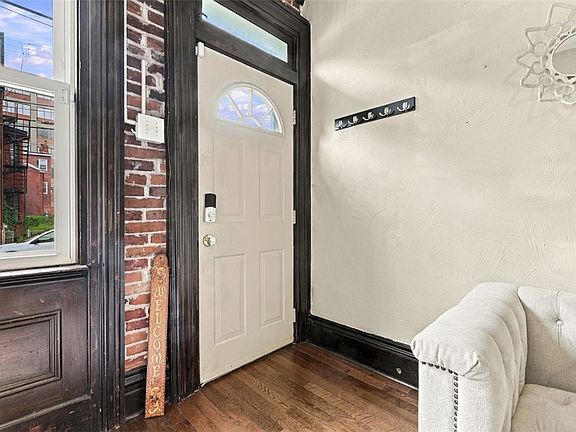3rd image of 2120 Sidney St