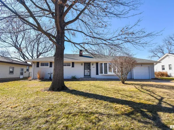 2715 S Tiara Strip, Peoria, IL 61607
