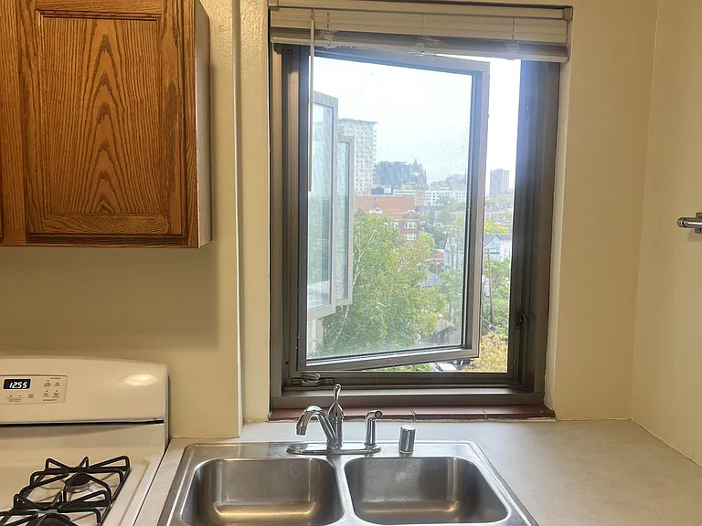 1609 N. Prospect Avenue — Photo 7