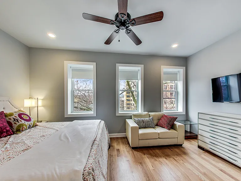 5117 S Kenwood Ave #101 — Photo 28