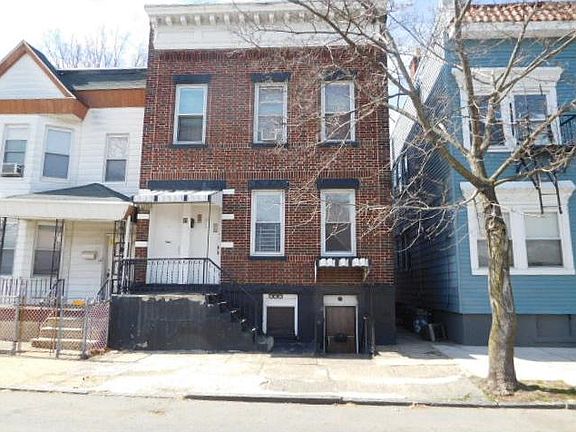 2nd image of 85 Telford St