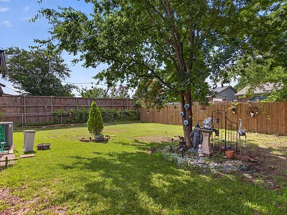 4th image of 536 Oldbridge Dr